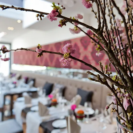 Vesper Hotel 4*